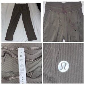 Lululemon Athletica size 4 olive cropped crop dance pants